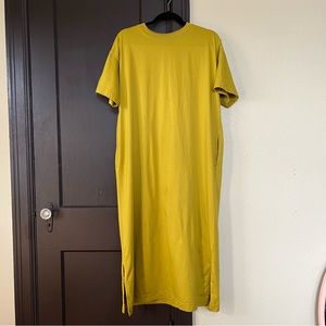 UNIQLO - Tee Shirt Midi Dress